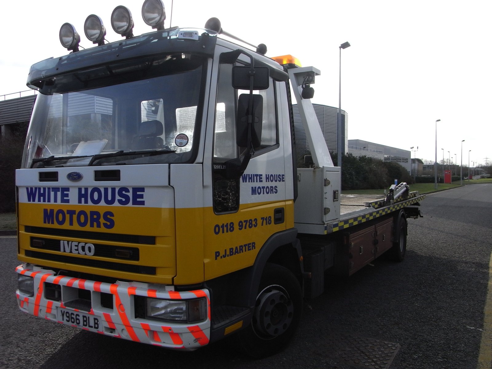 Vehicle Recovery WhiteHouseMotors 0118 978 3718 or 0118 989 2435